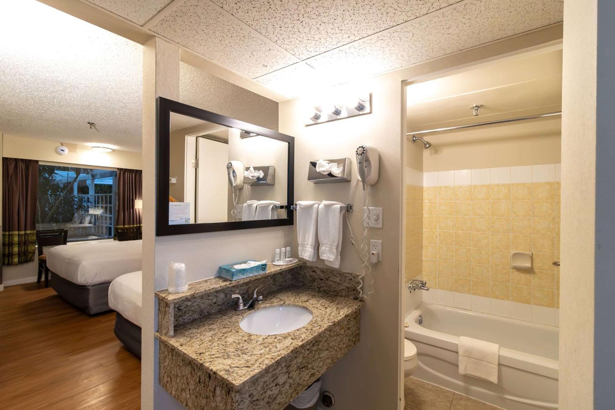 ซูเปอร์ 8 บาย วินด์แฮม ปรินซ์ จอร์จ Hotel พรินซ์จอร์จ ภายนอก รูปภาพ