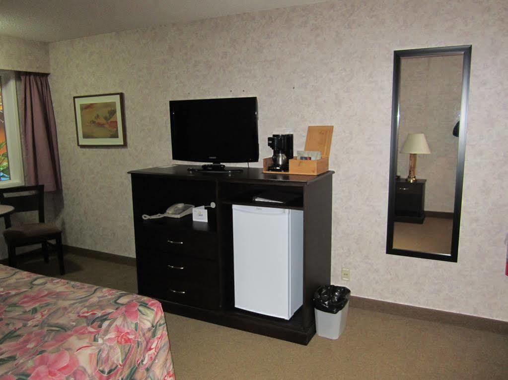 ซูเปอร์ 8 บาย วินด์แฮม ปรินซ์ จอร์จ Hotel พรินซ์จอร์จ ภายนอก รูปภาพ